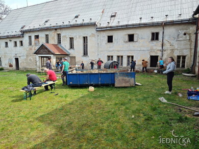 Jednička se probouzí 2024
