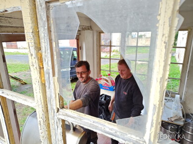 Jednička se probouzí 2023