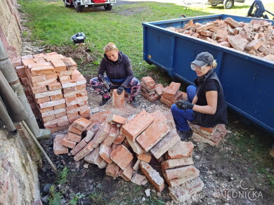 Jednička se probouzí 2023