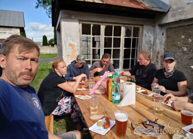 Jednička se probouzí 2023