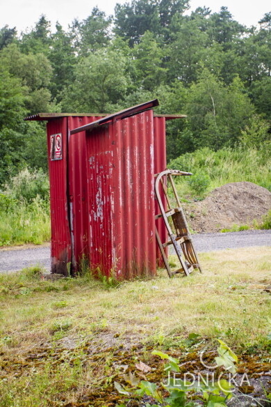 Jednička do kořán / 2023