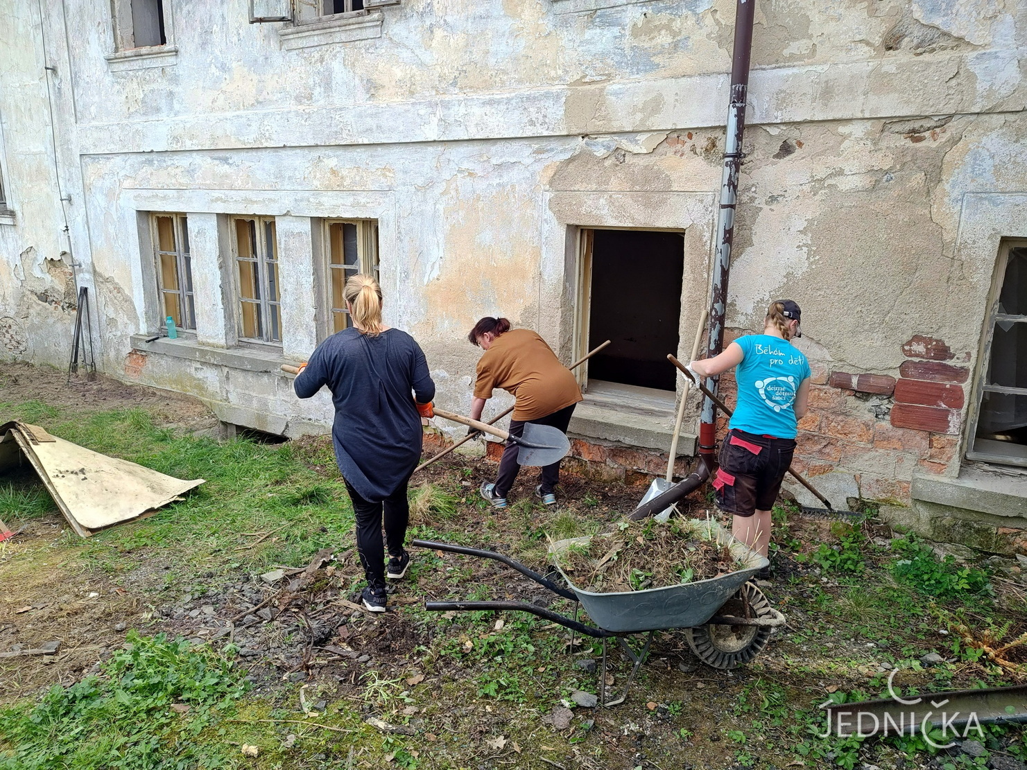 Jednička se probouzí 2024