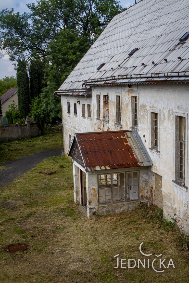 Jednička do kořán / 2023